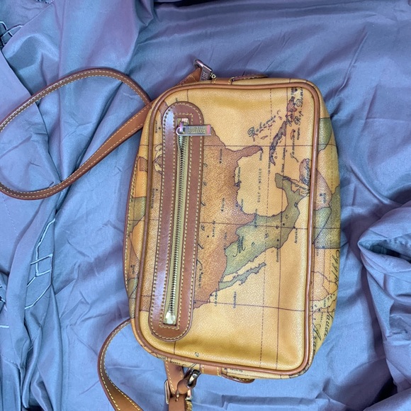 *obo* Alviero martini map purse - Picture 1 of 4